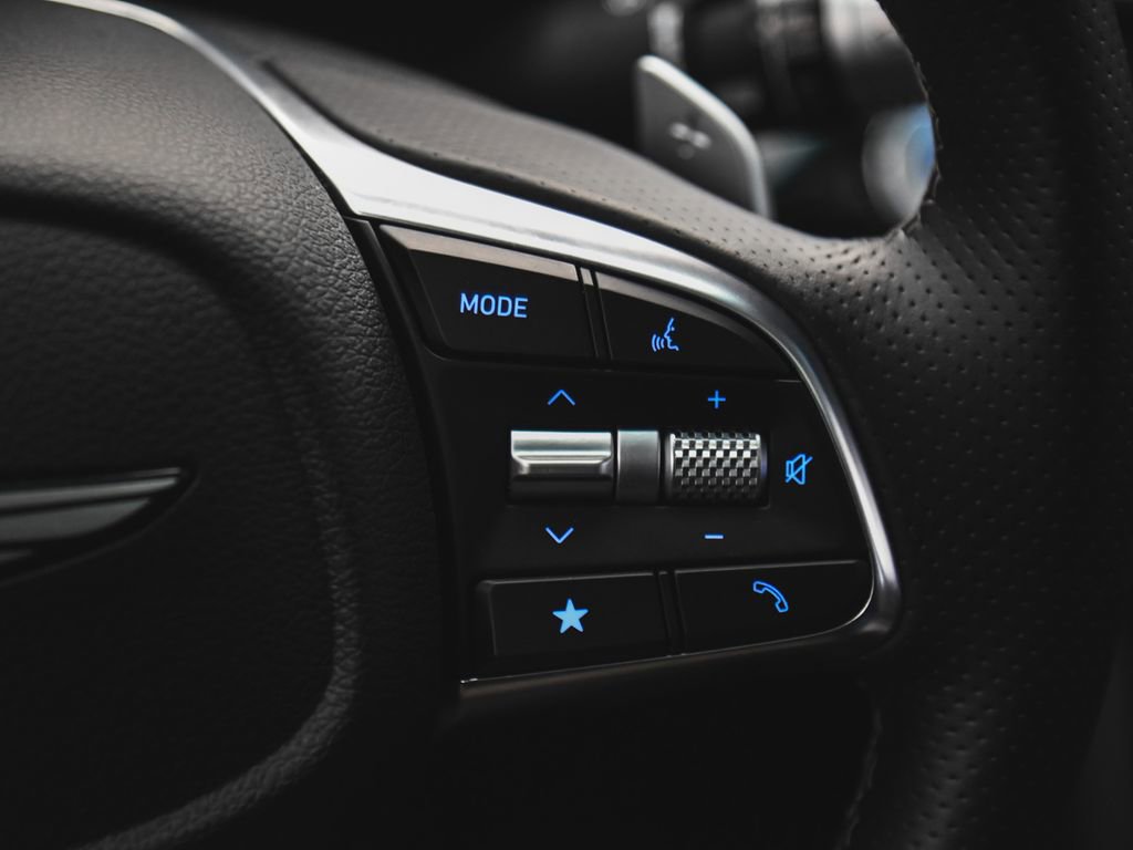 Used 2026 Genesis G70 2.5T Prestige image 22