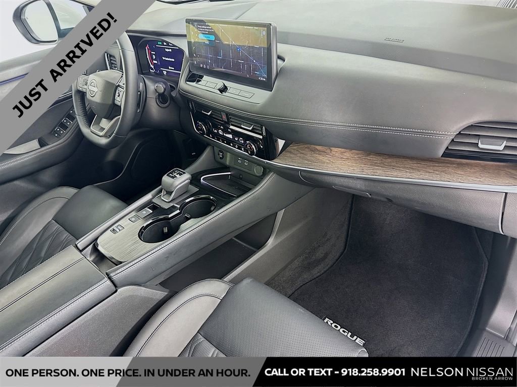 Certified 2025 Nissan Rogue Platinum w/ Platinum Premium Package image 31