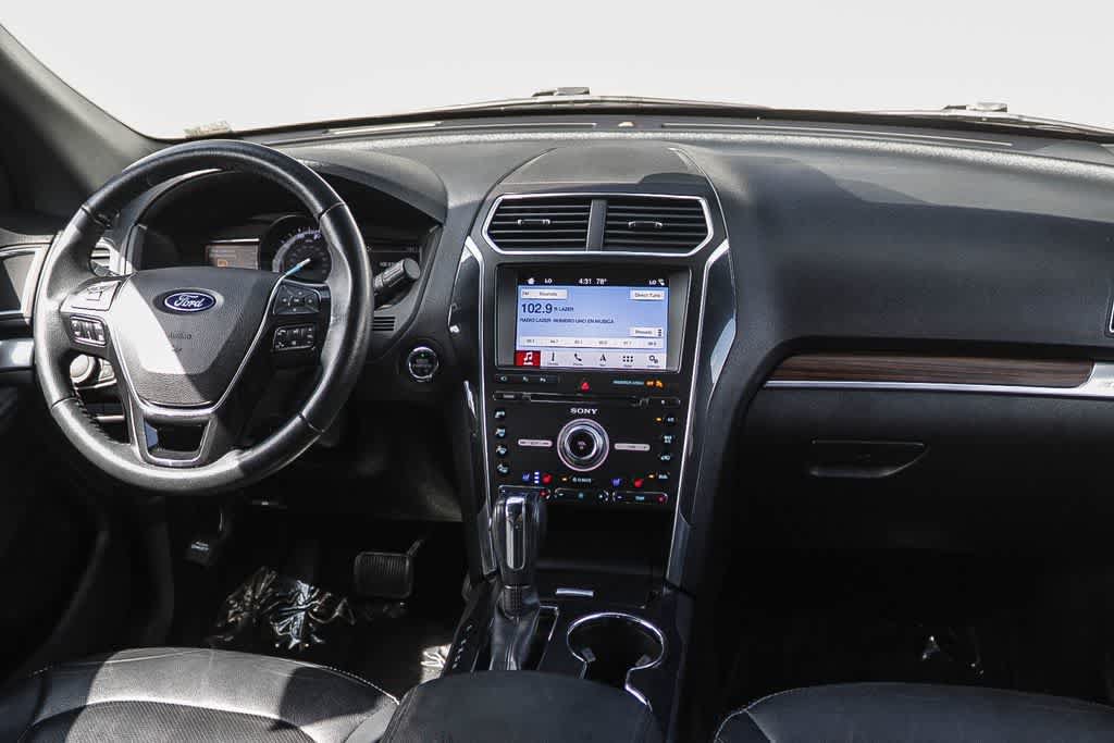 Used 2018 Ford Explorer Limited w/ Equipment Group 301A FWD image 12