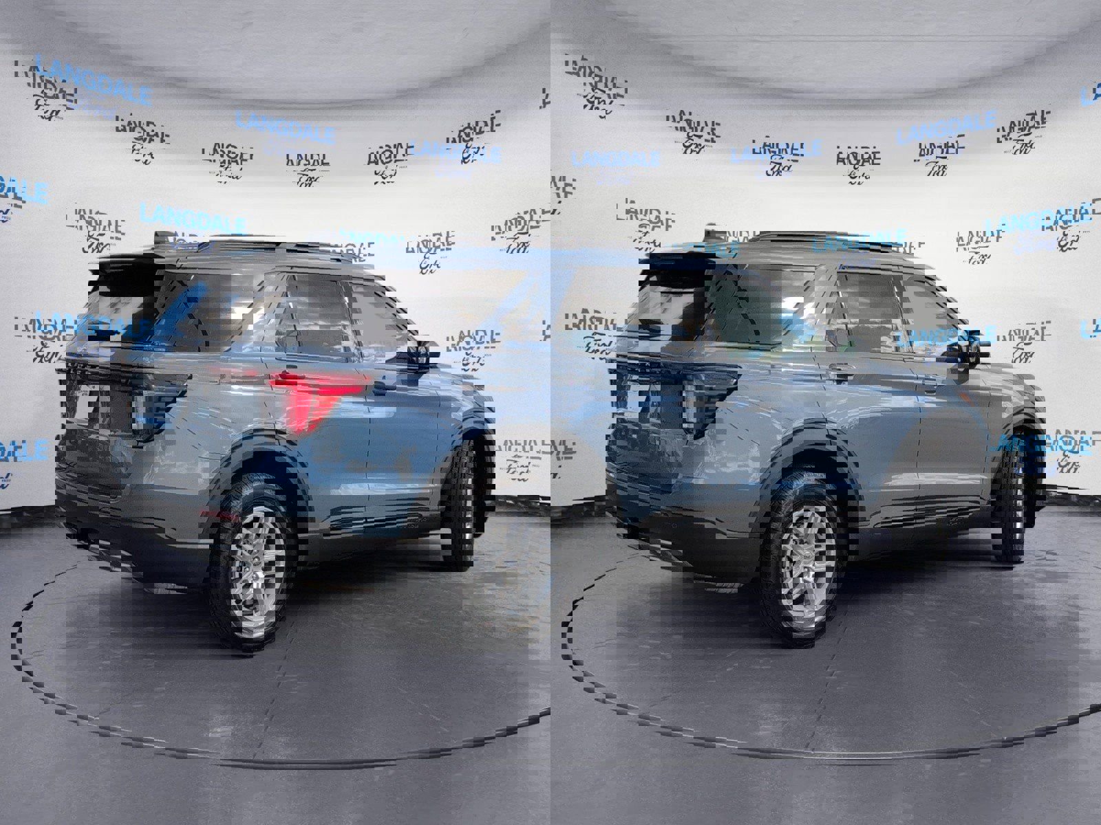 New 2026 Ford Explorer Active w/ Active Comfort Package image 4