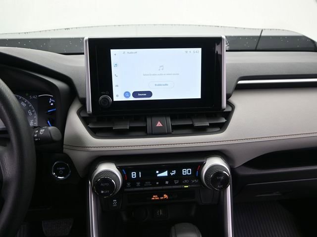 Used 2023 Toyota RAV4 XLE image 8