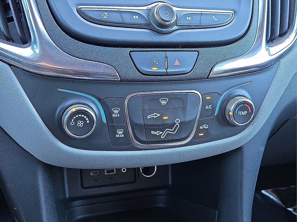 Used 2023 Chevrolet Equinox LT image 29