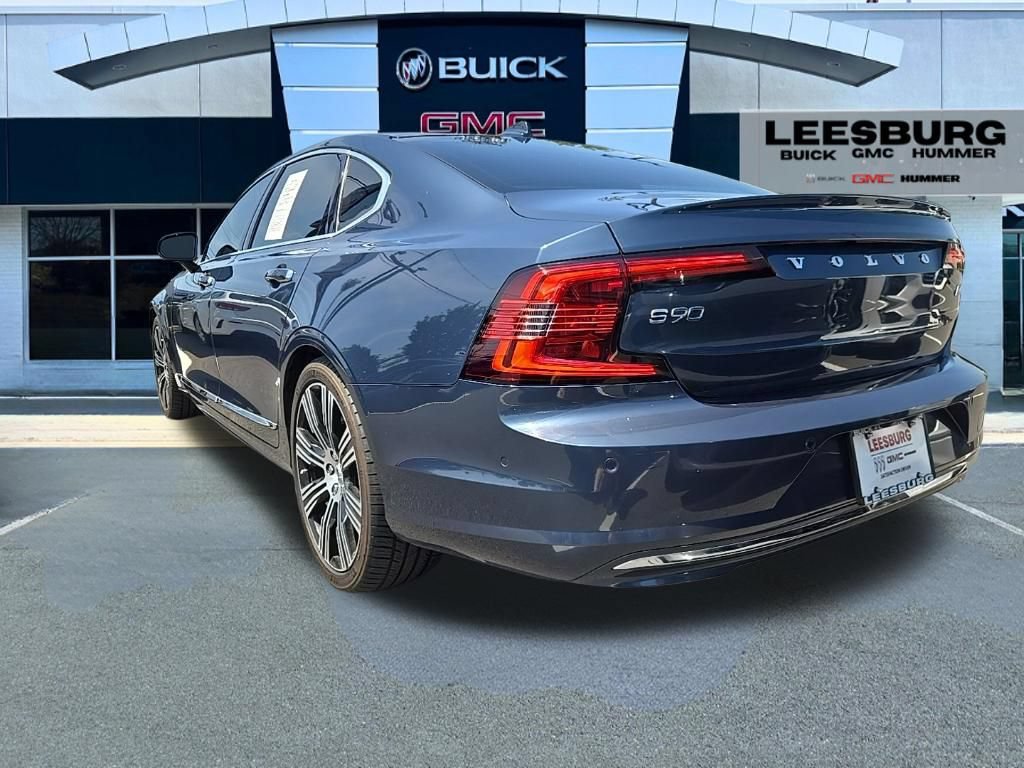 Used 2022 Volvo S90 B6 Inscription w/ Advanced Package AWD/4WD image 4