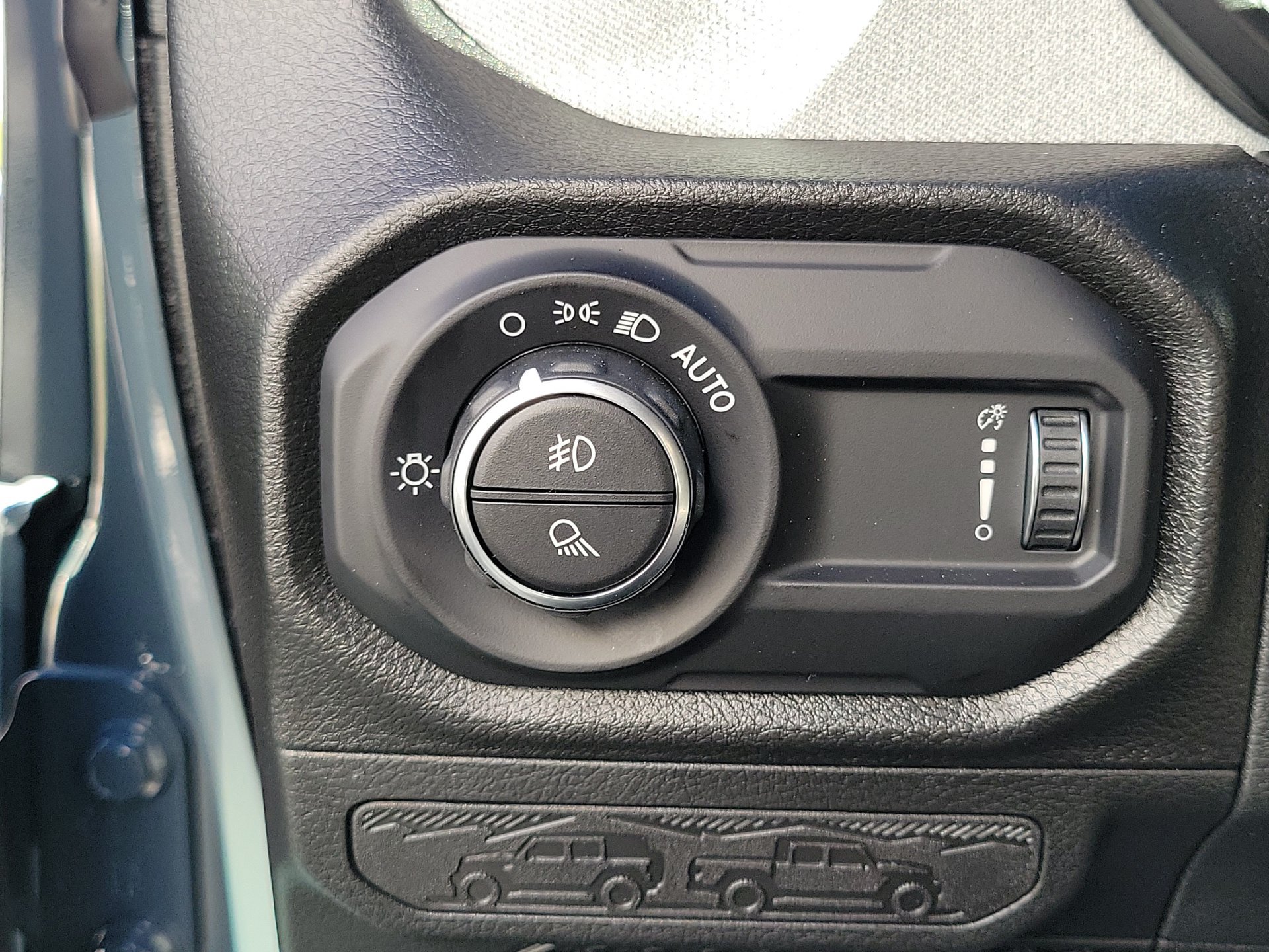 New 2026 Jeep Gladiator Sport AWD/4WD image 13