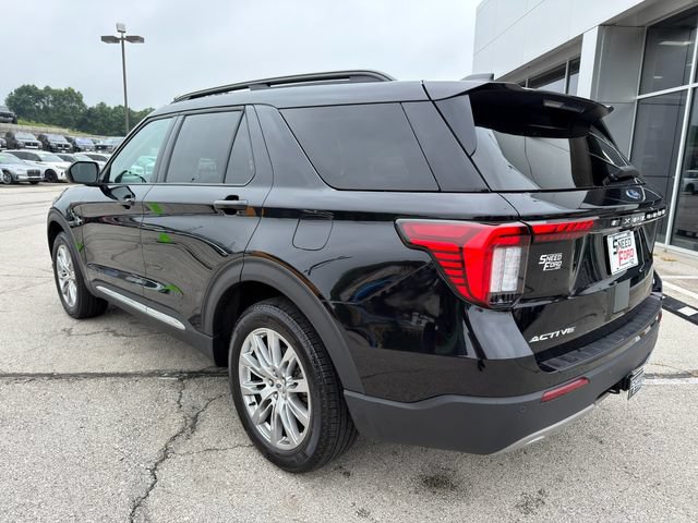 Used 2025 Ford Explorer Active w/ Active Comfort Package AWD/4WD image 5