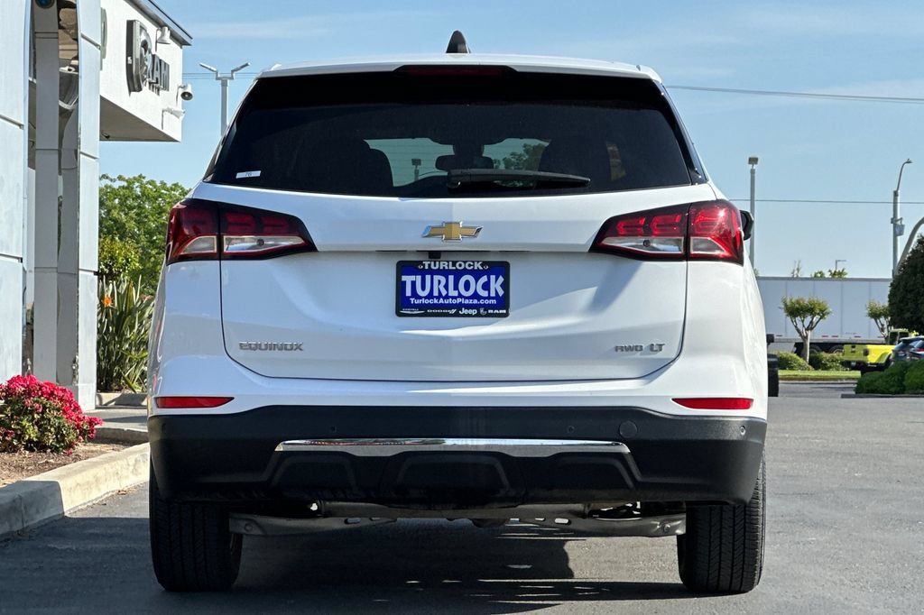 Used 2024 Chevrolet Equinox LT AWD/4WD image 3