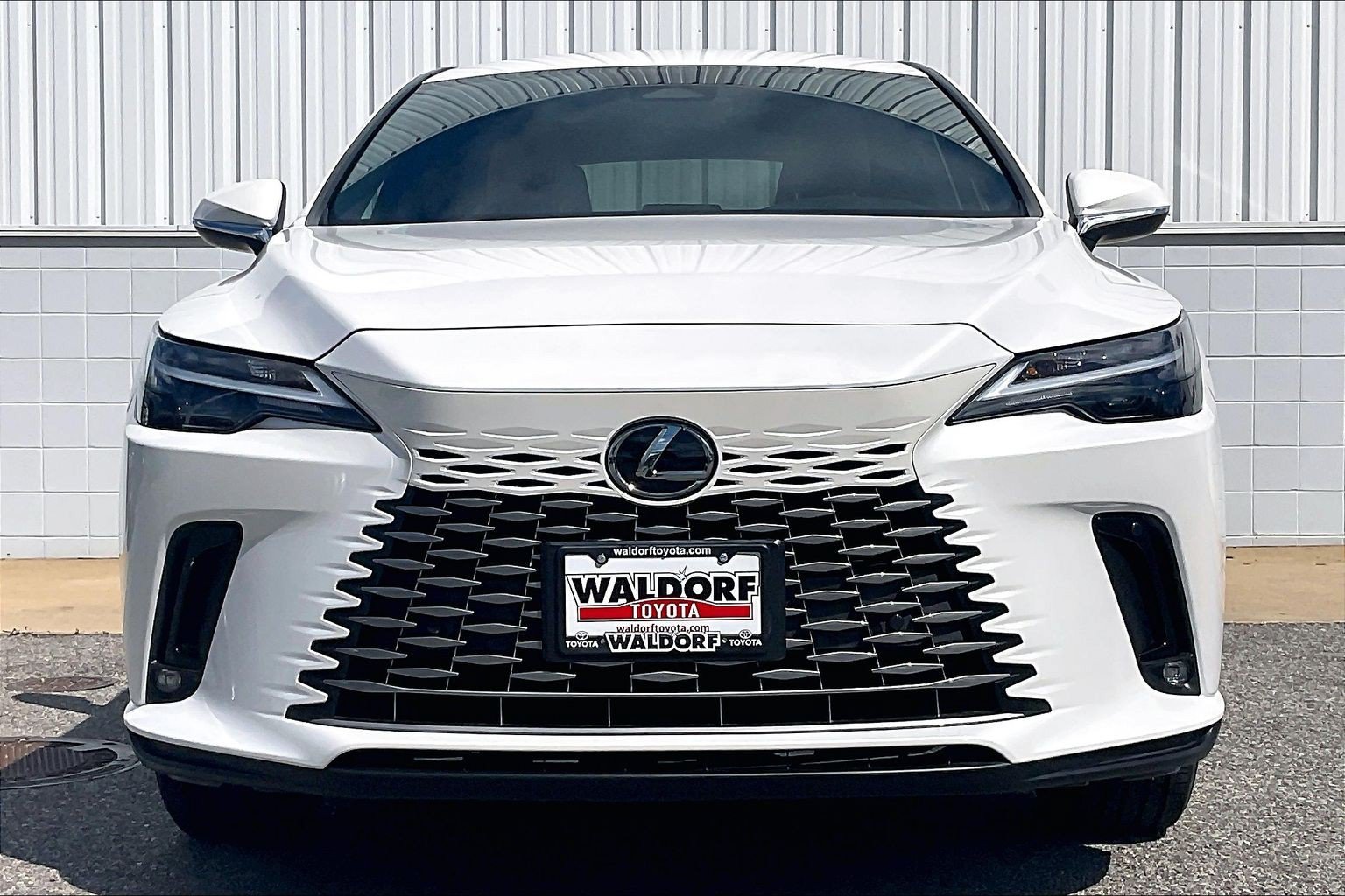 Used 2025 Lexus RX 350 FWD w/ Technology Package image 3