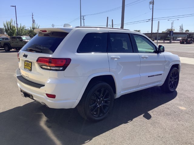 Used 2022 Jeep Grand Cherokee Laredo X AWD/4WD image 31