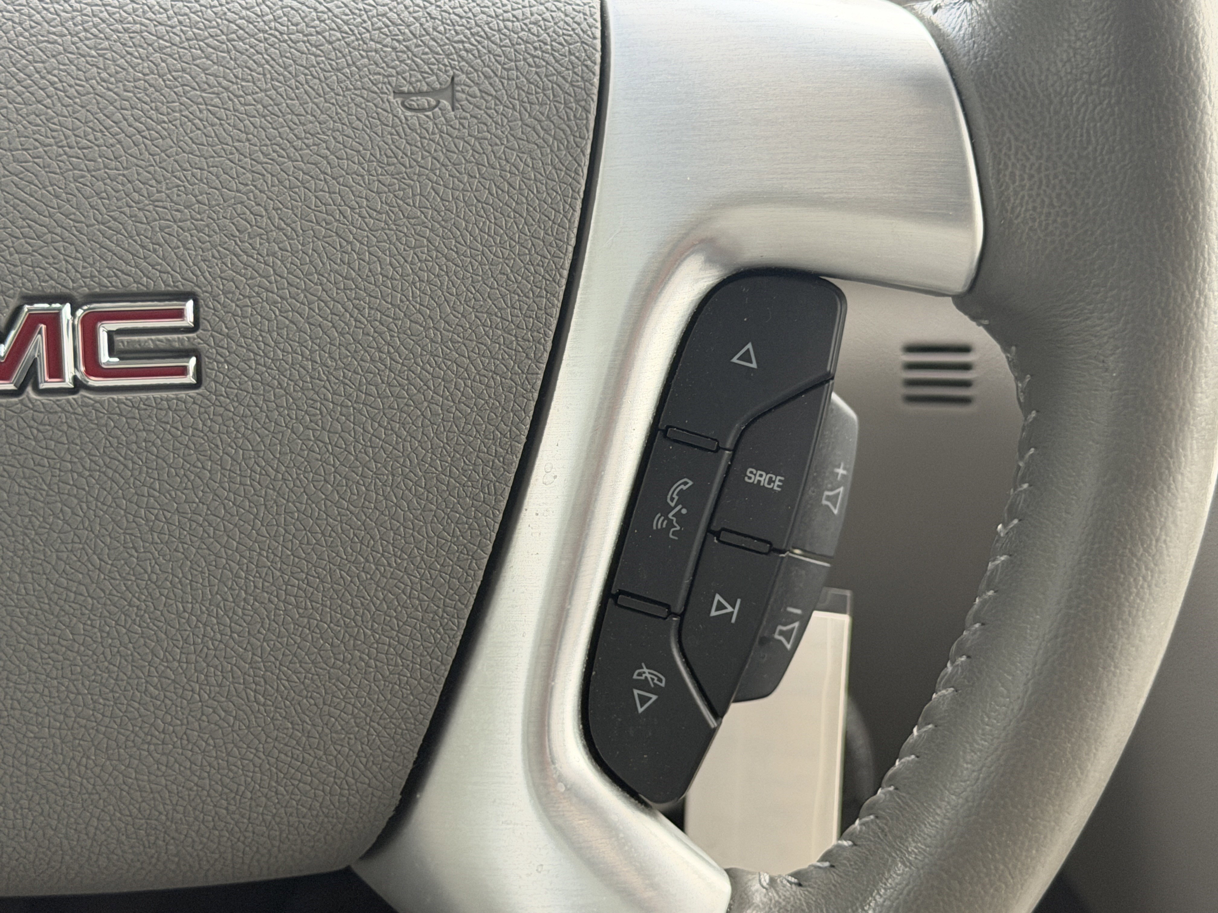 Used 2014 GMC Acadia SLT FWD image 10