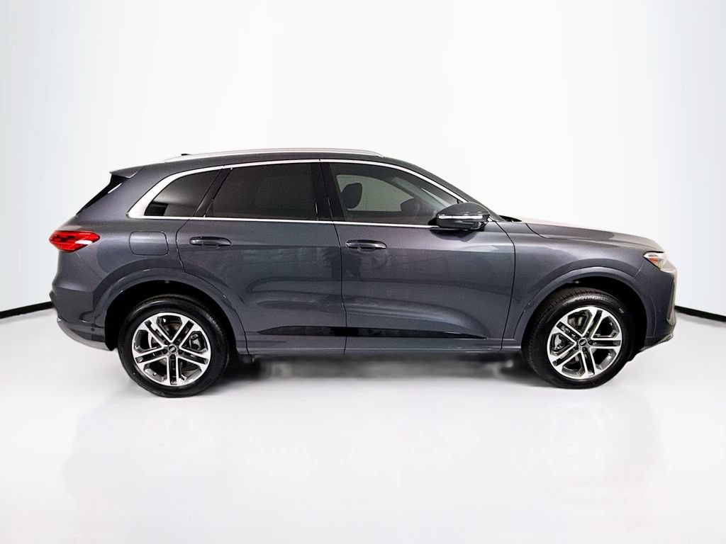 Used 2026 Audi Q5 Premium AWD/4WD image 4