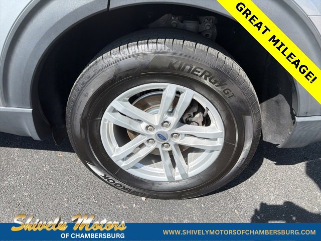 Used 2020 Ford Explorer XLT w/ Equipment Group 202A image 10