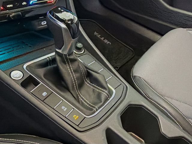 New 2026 Volkswagen Jetta SEL FWD image 19