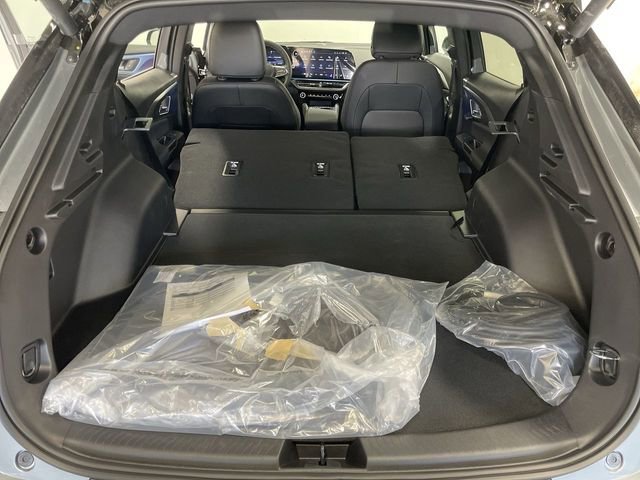 New 2026 Chevrolet Equinox EV LT FWD image 25