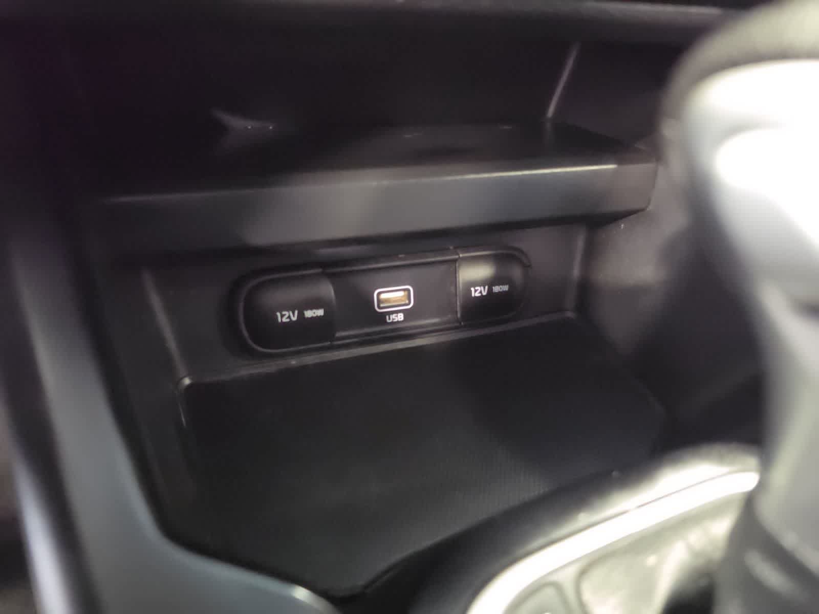 Used 2022 Kia Soul LX FWD image 24