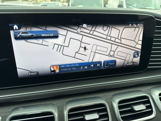 Used 2025 Mercedes-Benz GLE 450e 4MATIC w/ Winter Package image 7