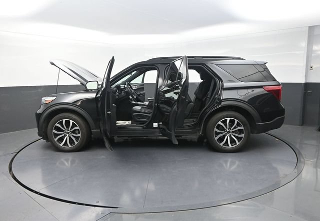 Used 2022 Ford Explorer ST-Line AWD/4WD image 42