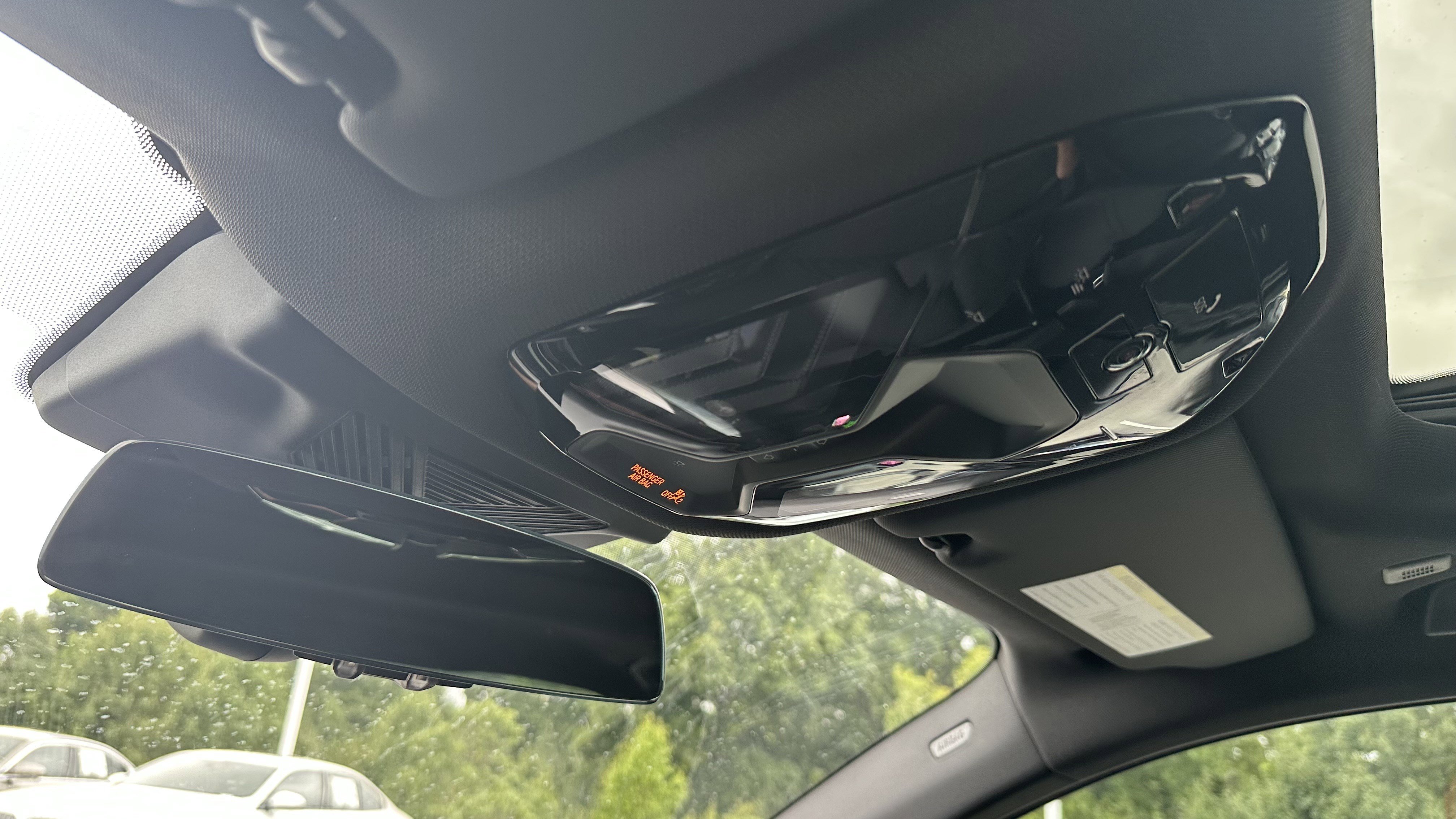 Used 2026 BMW 530i xDrive w/ M Sport Package image 25