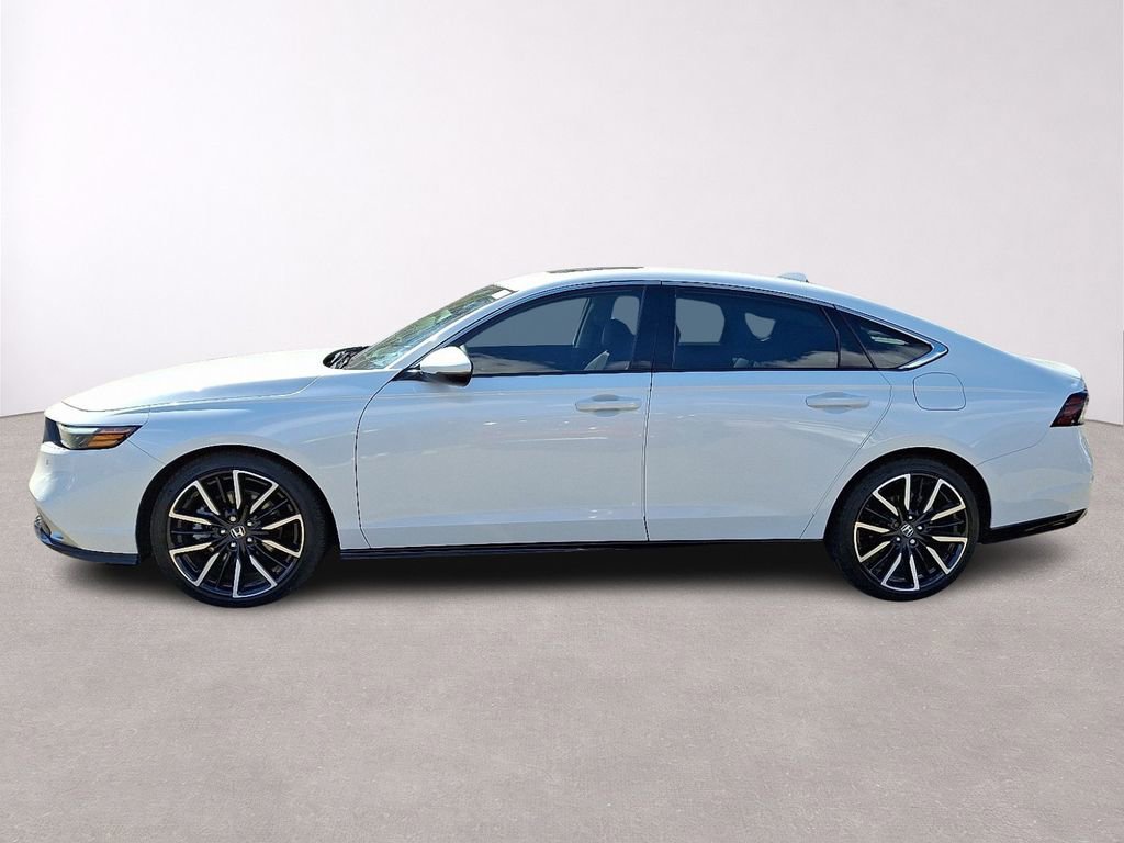 Used 2024 Honda Accord Touring image 4