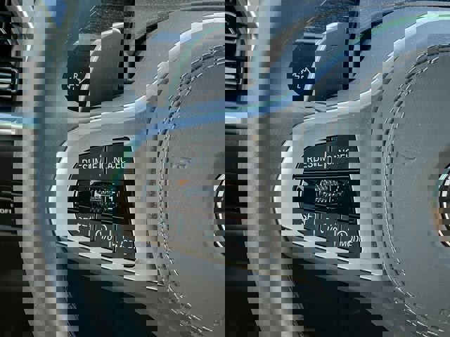 Used 2025 BMW X5 xDrive40i w/ M Sport Package image 13