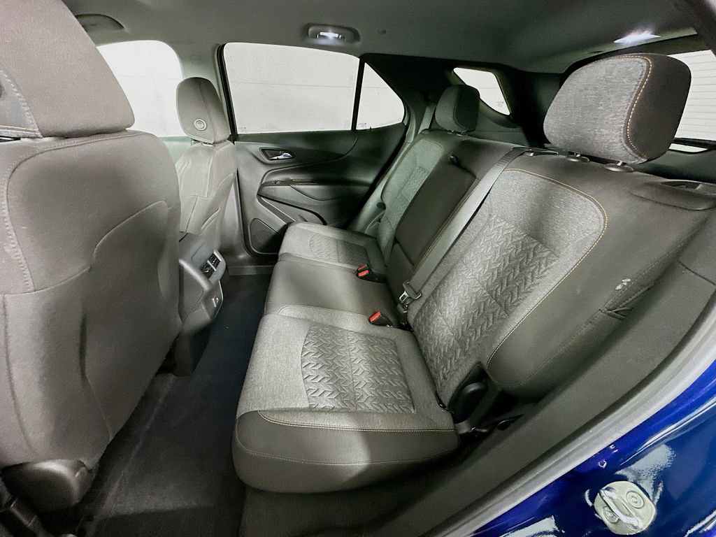 Used 2023 Chevrolet Equinox LT image 32