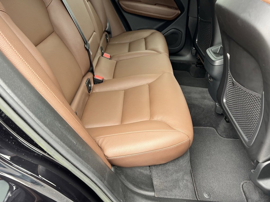 Used 2023 Volvo XC60 B5 Plus image 25