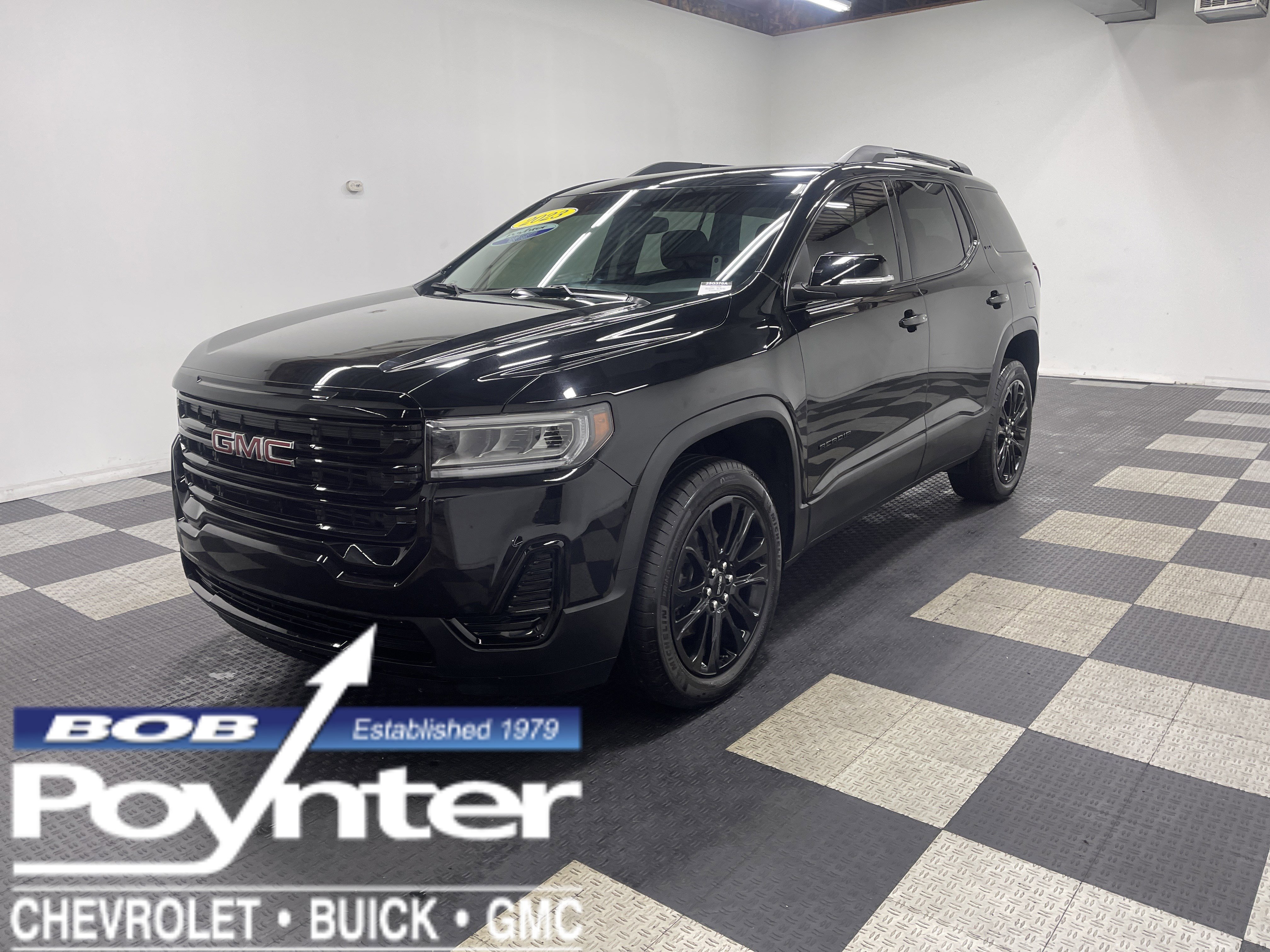 Used 2023 GMC Acadia SLE w/ Driver Convenience Package