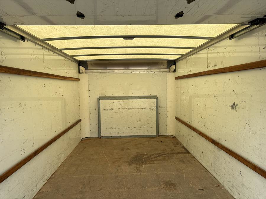 Used 2019 Ford E-350 and Econoline 350 Super Duty image 5