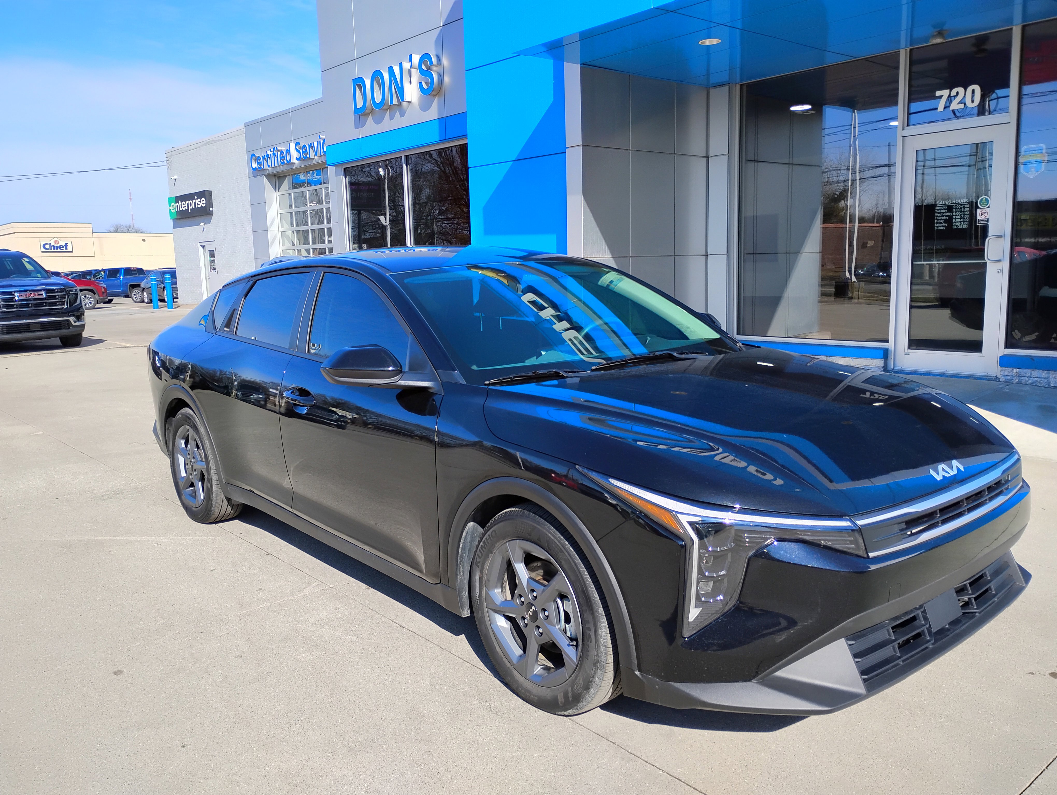 Used 2025 Kia K4 LXS image 3