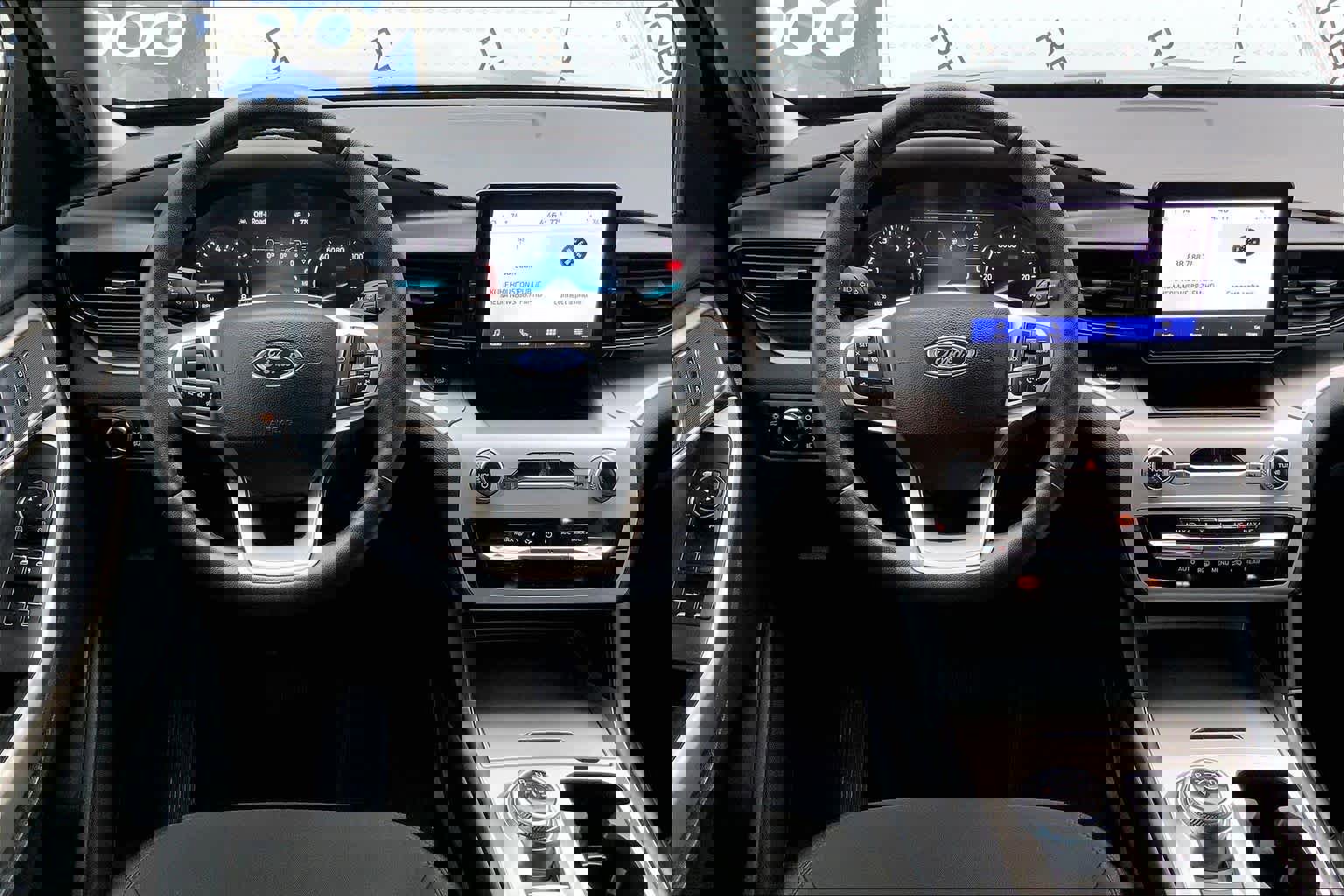 Used 2024 Ford Explorer XLT RWD image 6