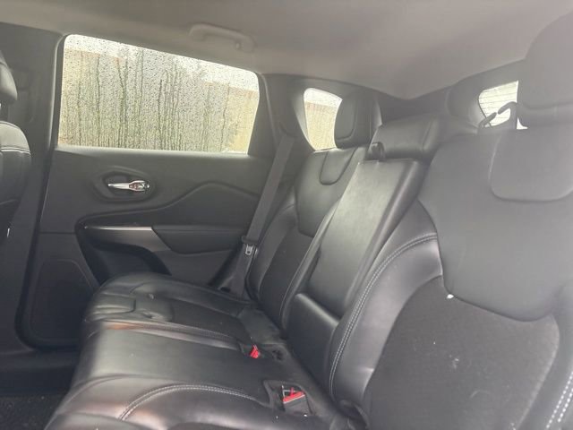 Used 2020 Jeep Cherokee Latitude Plus w/ Cold Weather Group image 7