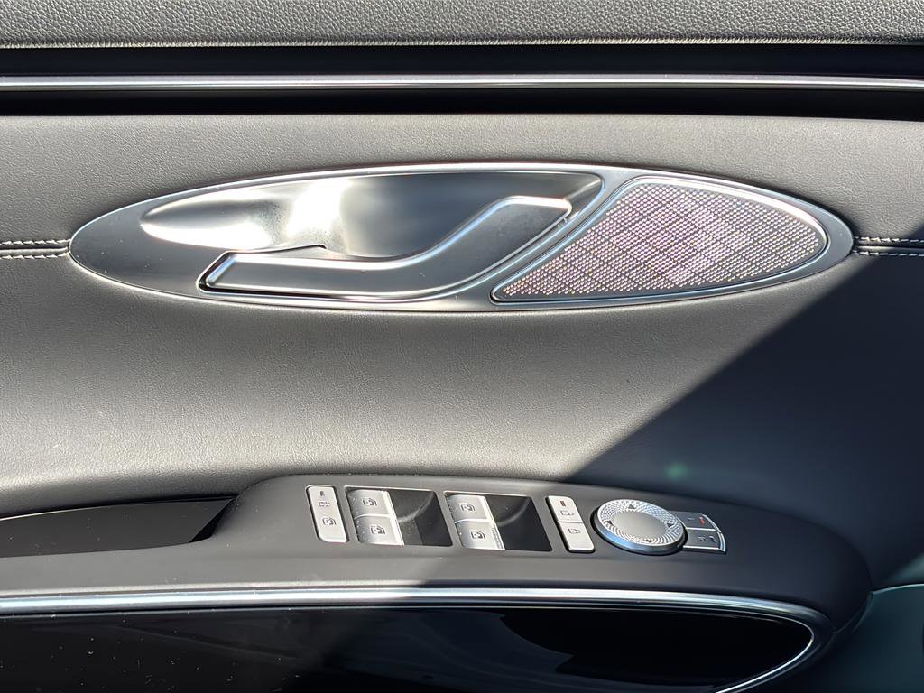 Certified 2026 Genesis GV70 2.5T image 12