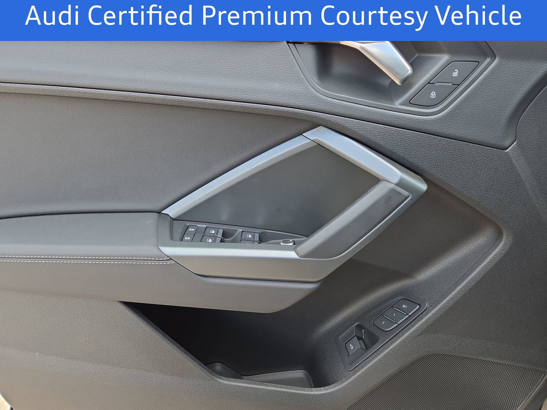 Certified 2025 Audi Q3 2.0T Premium w/ Convenience Package AWD/4WD image 15