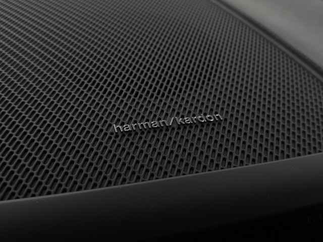 Used 2019 Volvo XC60 T8 Inscription image 34