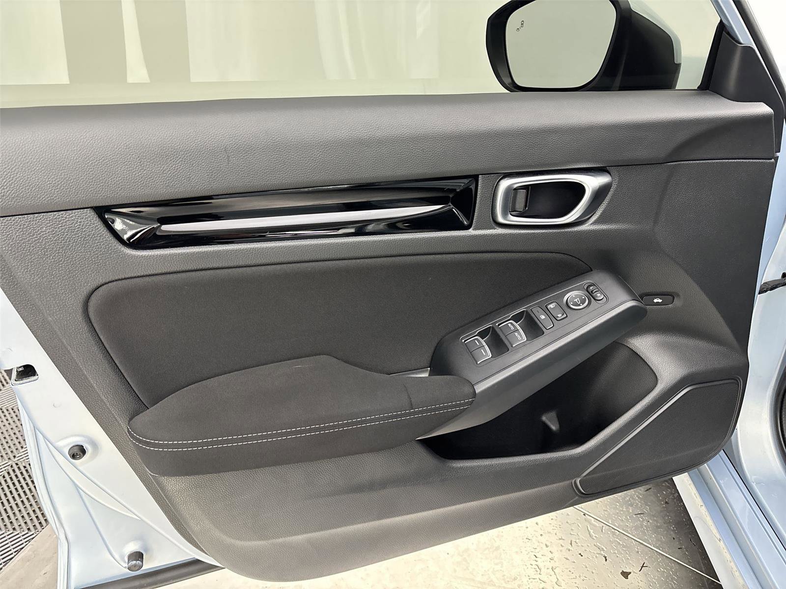 Used 2023 Honda Civic EX image 26