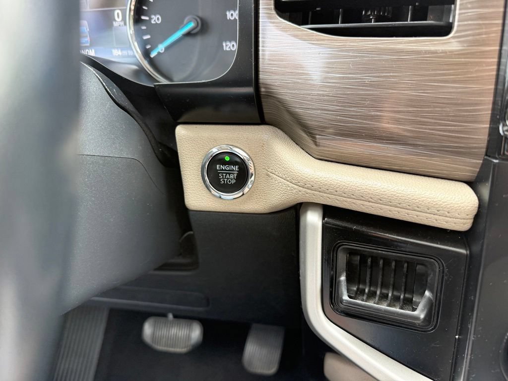 Used 2022 Ford Expedition Limited AWD/4WD image 37