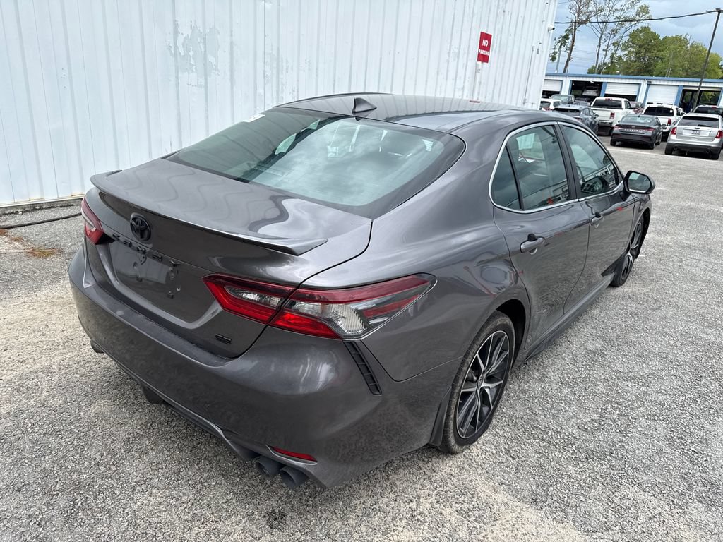 Used 2023 Toyota Camry SE FWD image 8
