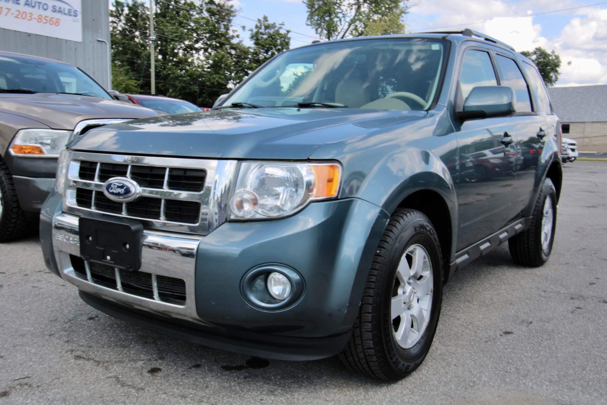 Used 2012 Ford Escape Limited image 1