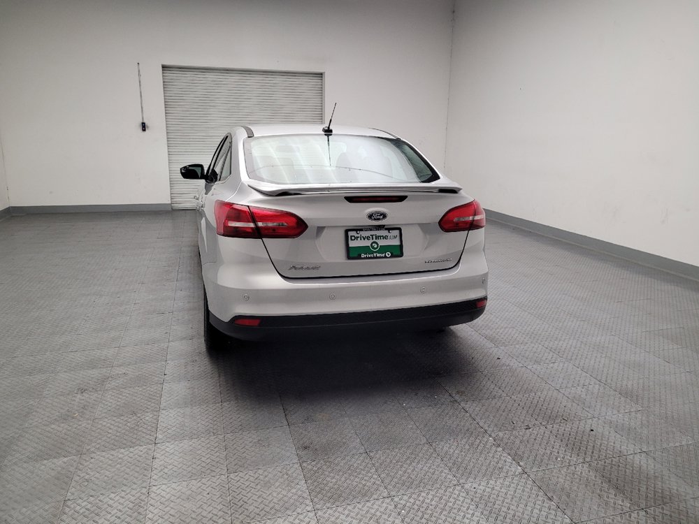 Used 2017 Ford Focus Titanium FWD image 6