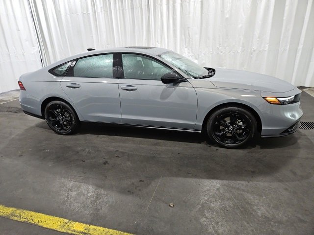 New 2025 Honda Accord SE image 2