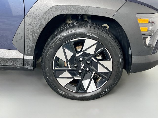 Used 2025 Hyundai Kona SEL AWD/4WD image 33