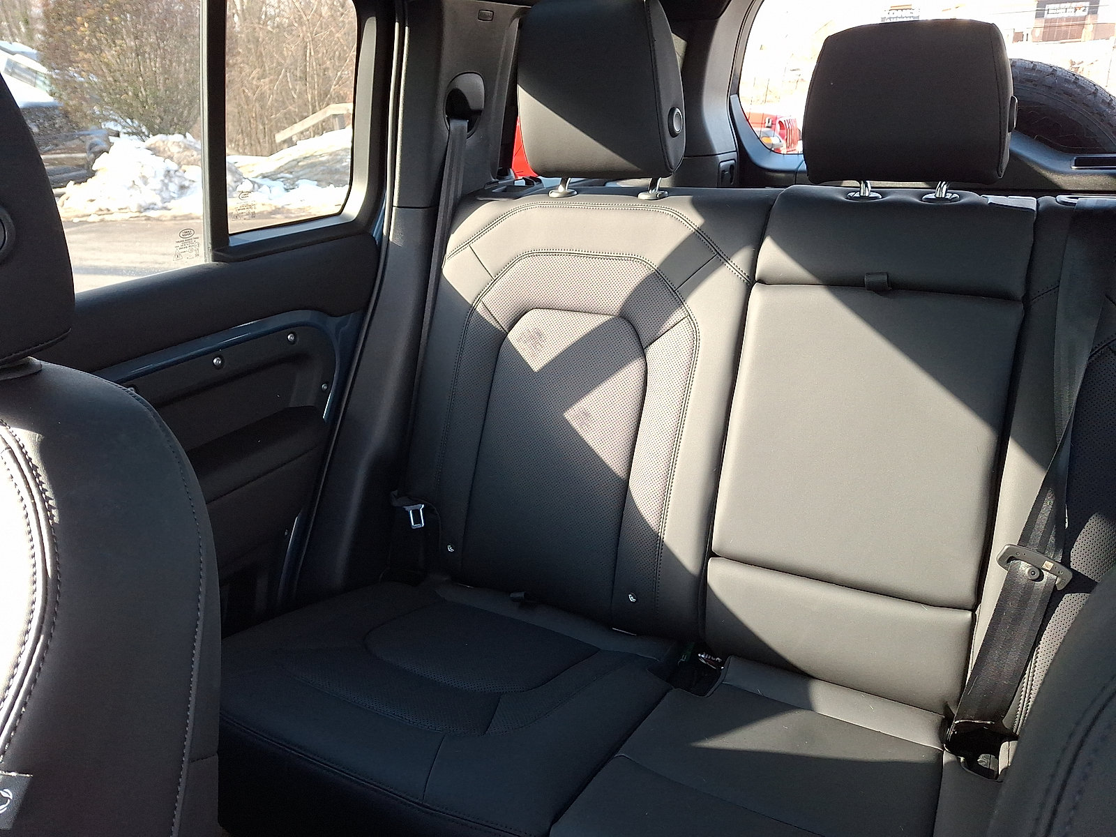 Certified 2025 Land Rover Defender 110 S AWD/4WD image 15