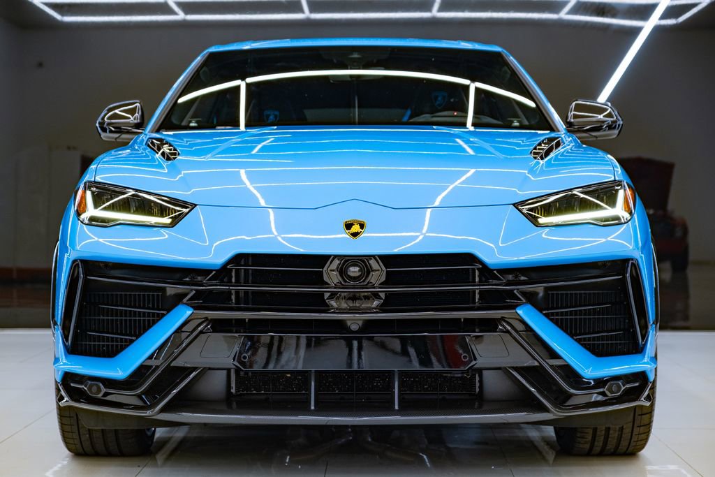 Used 2024 Lamborghini Urus Performante AWD/4WD image 2