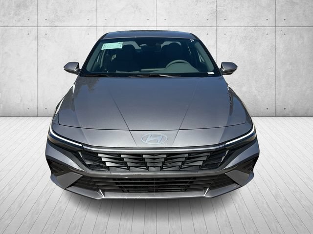 New 2026 Hyundai Elantra SE FWD image 5