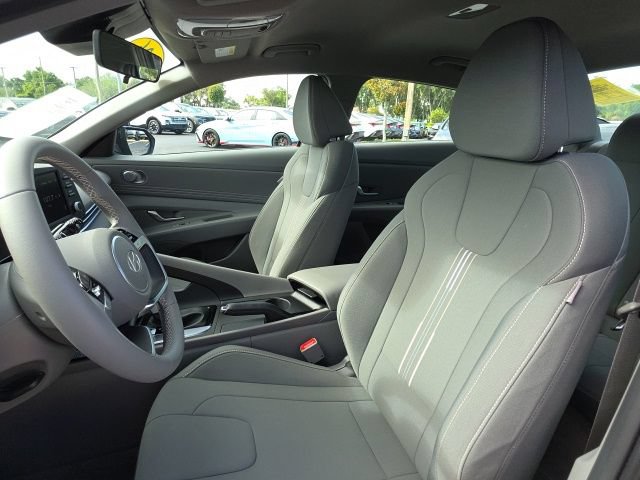 Certified 2026 Hyundai Elantra Sport FWD image 5