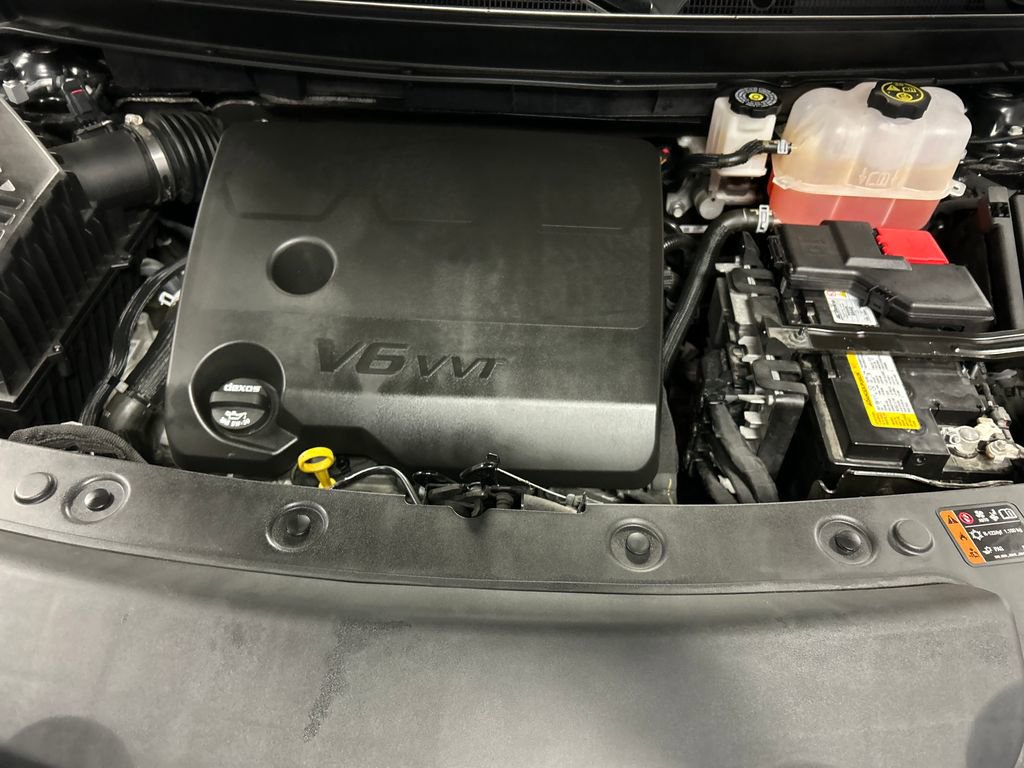 Used 2024 Buick Enclave Essence w/ LPO, Cargo Package image 27