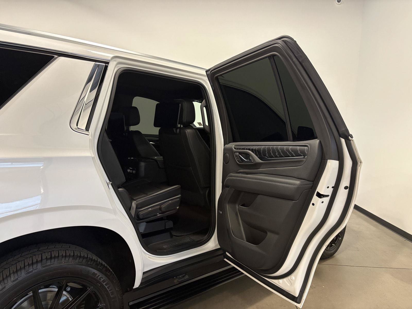 Used 2023 GMC Yukon Denali AWD/4WD image 51