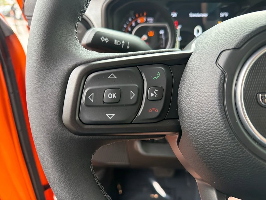 Used 2025 Jeep Wrangler Willys image 21