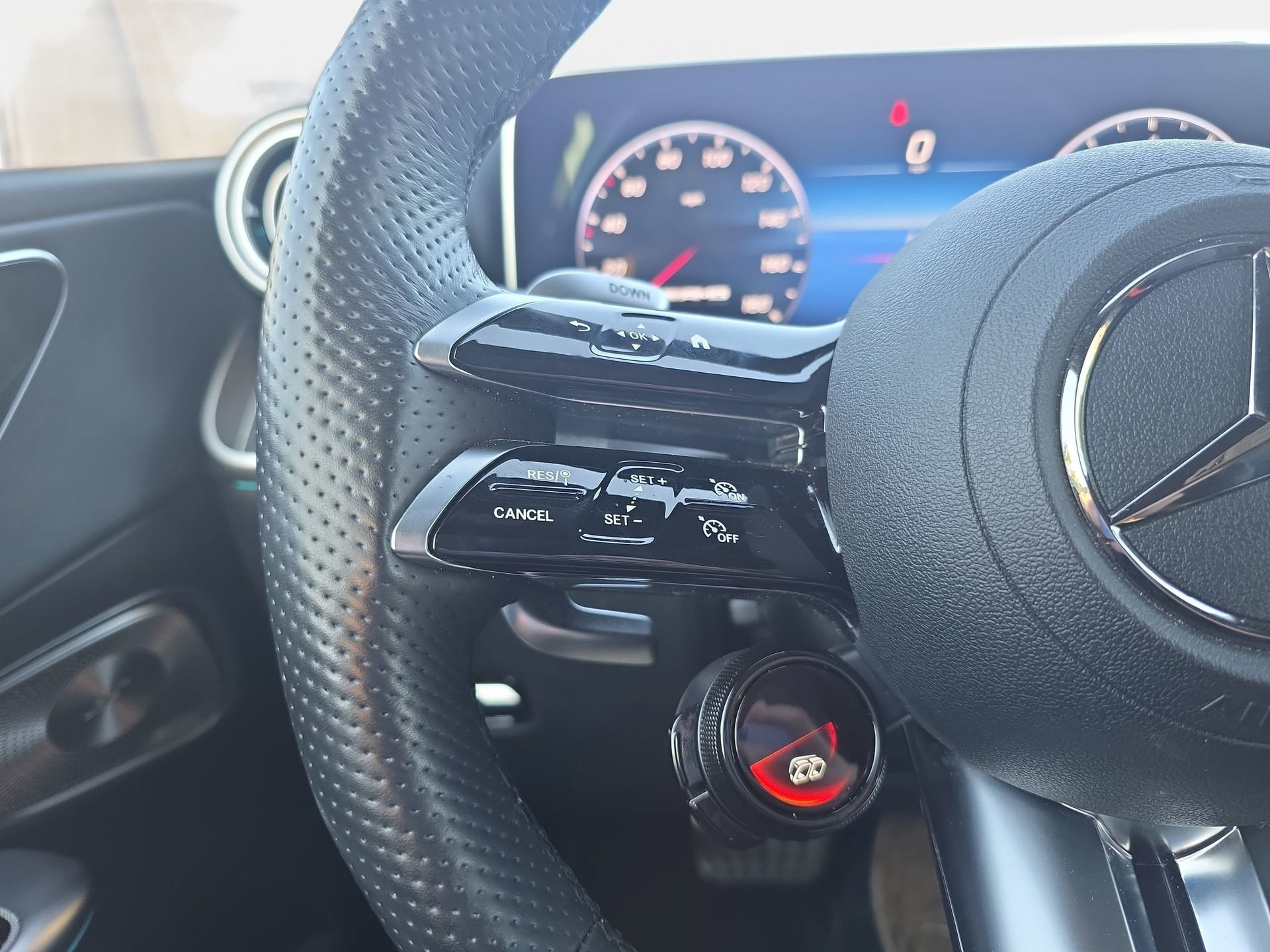 Certified 2024 Mercedes-Benz GLC 43 AMG 4MATIC image 17