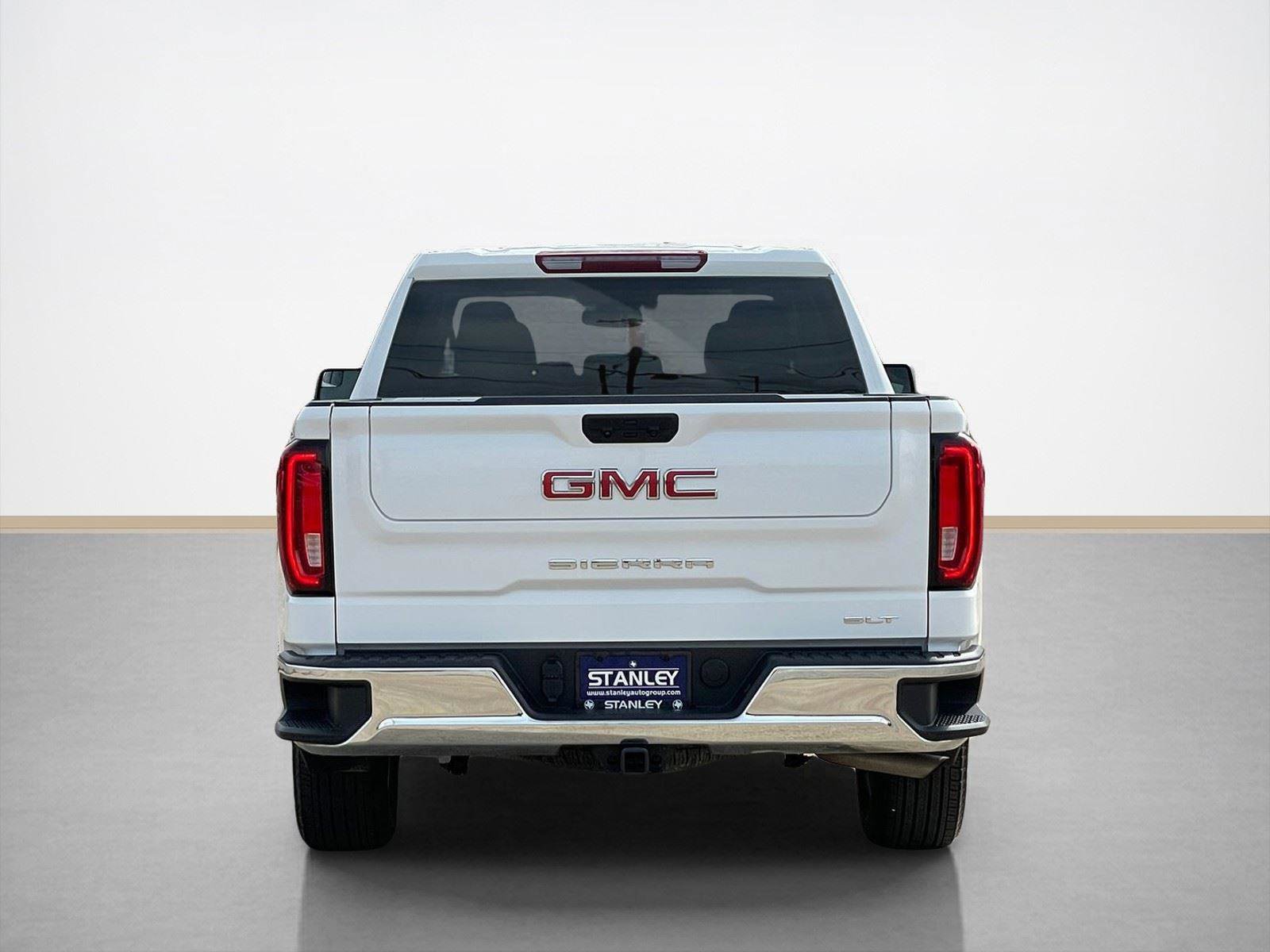 Used 2025 GMC Sierra 1500 SLT image 6