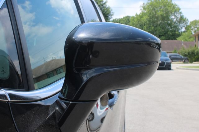 Used 2018 Chrysler Pacifica Touring-L Plus w/ Tire & Wheel Group FWD image 7